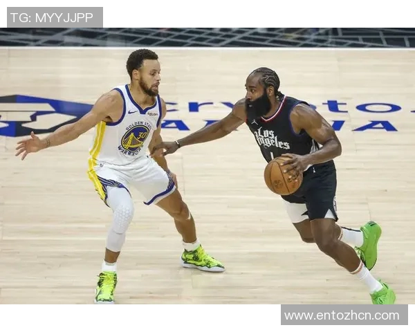 勇士与快船近期交锋胜率分析及未来比赛展望