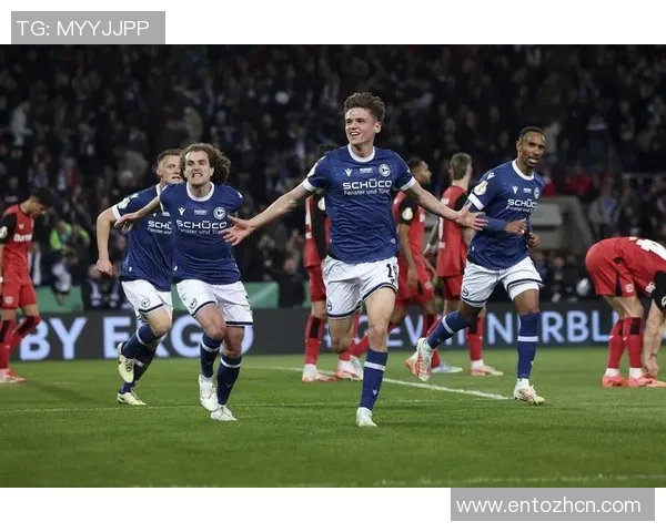 比勒费尔德主场迎战汉诺威争夺关键三分的精彩对决